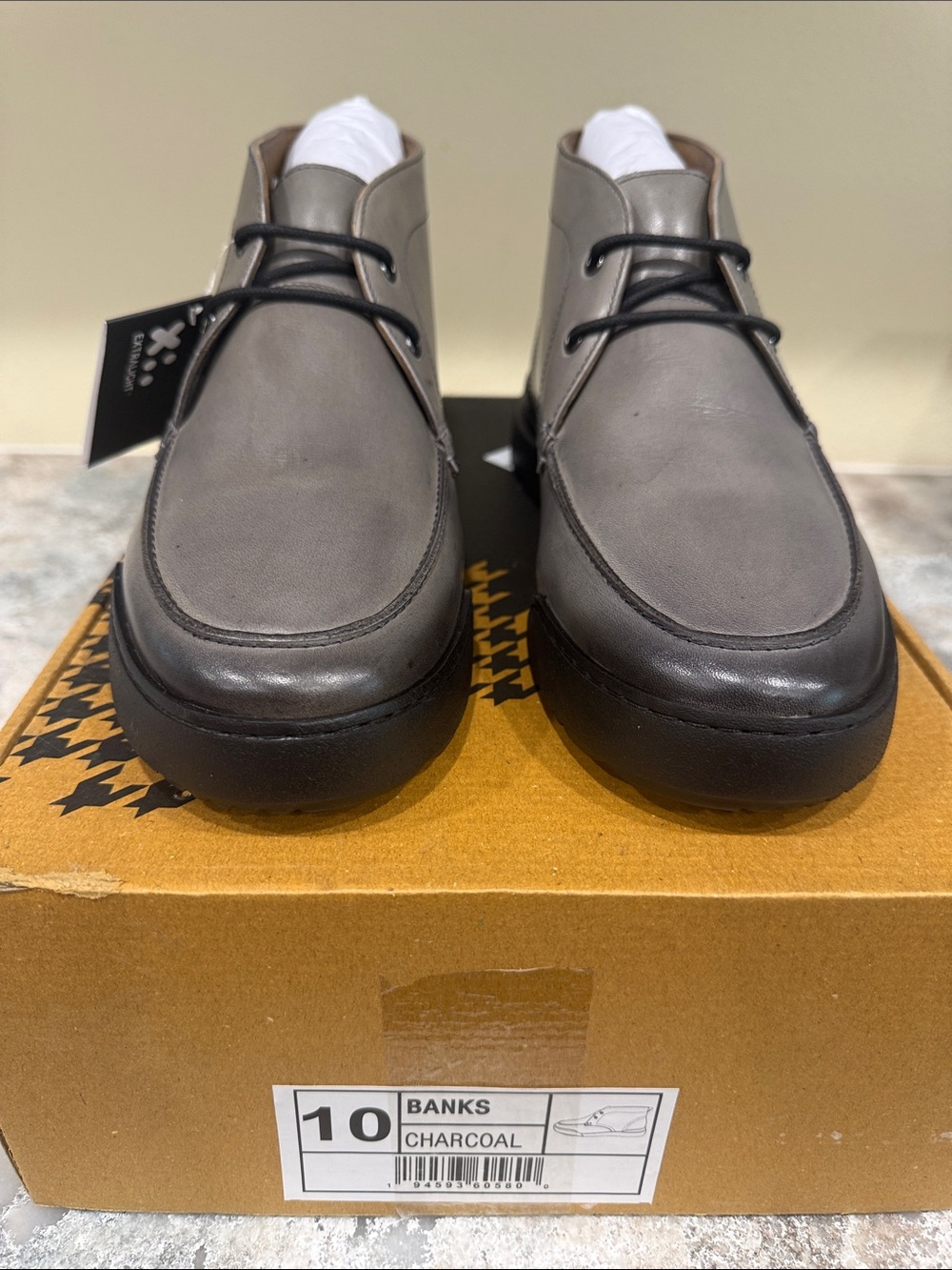Banks Charcoal Men's Chukka Boots — Casual Leather Lace-Up